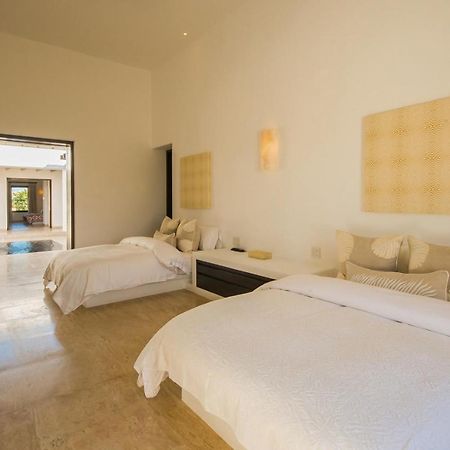 Villa Casa Yvonne Modern Amenities near Exclusive Golf Course Sleeps 16 San José del Cabo Exterior foto