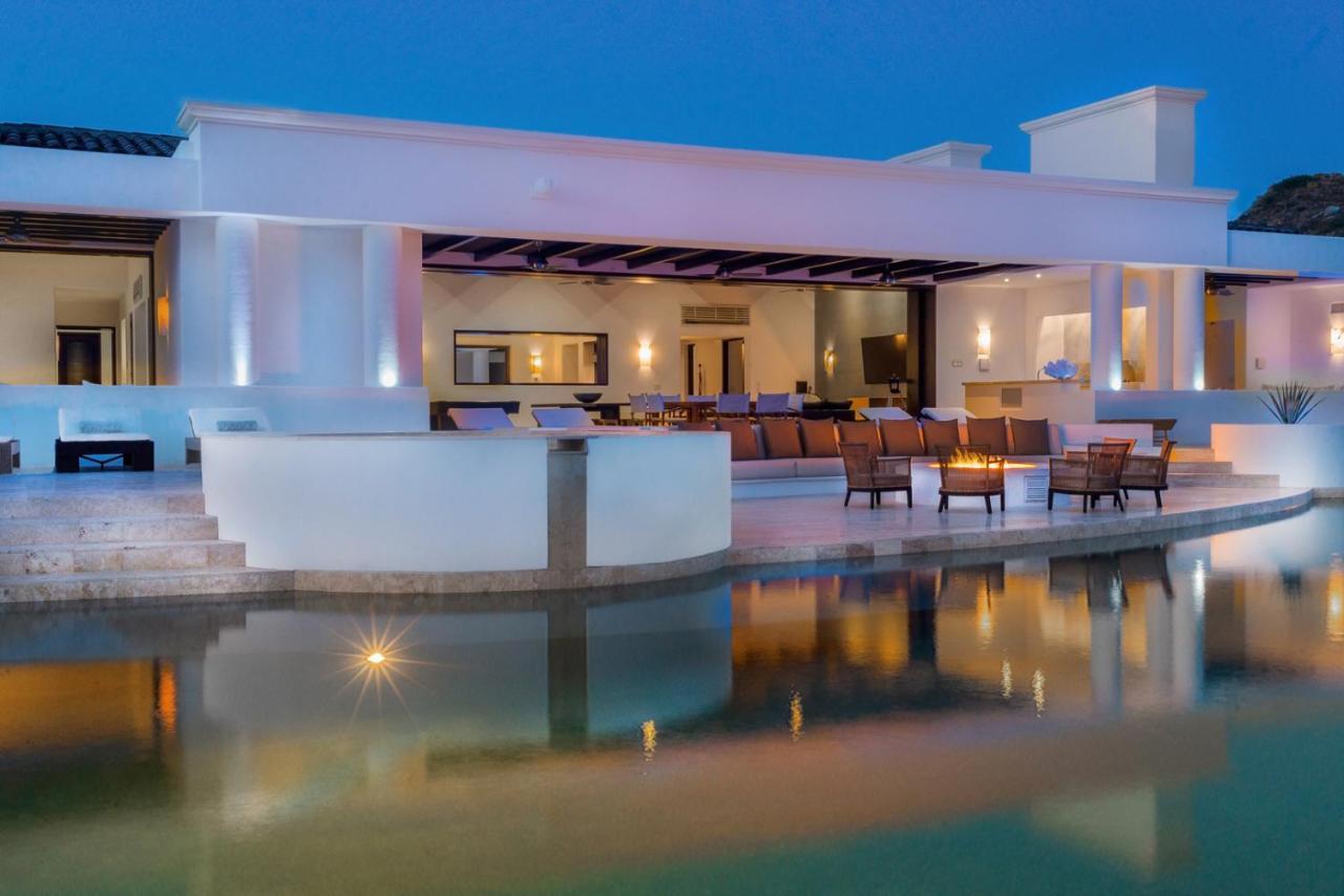 Villa Casa Yvonne Modern Amenities near Exclusive Golf Course Sleeps 16 San José del Cabo Exterior foto